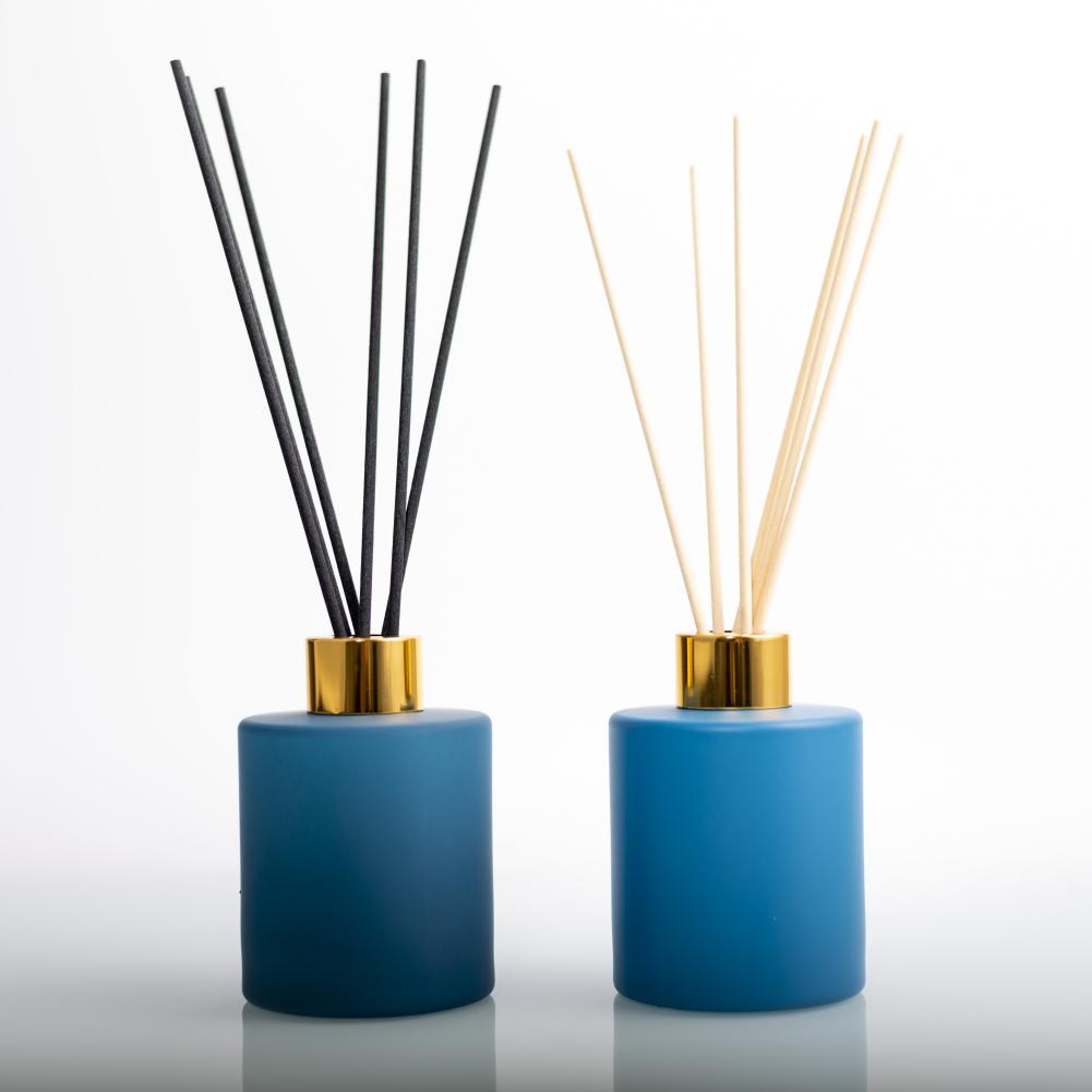 Sticks Reed Diffuser ：Matte Blue Glass , Cotton Linen ,Fragrance Oils ,China Factory ,Best Price-HOWCANDLE-Candles,Scented Candles,Aromatherapy Candles,Soy Candles,Vegan Candles,Jar Candles,Pillar Candles,Candle Gift Sets,Essential Oils,Reed Diffuser,Candle Holder,