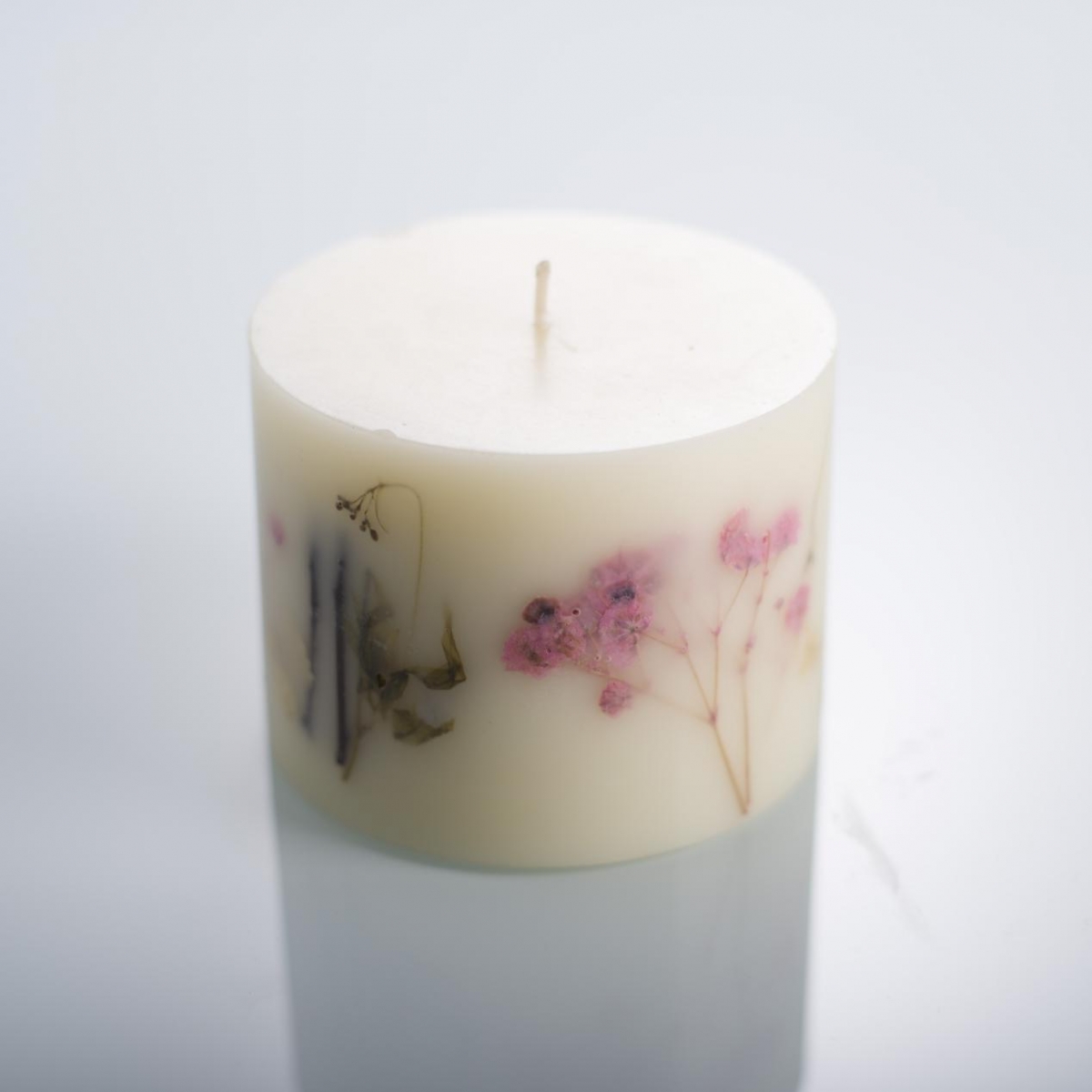 Dried Flowers Candles：Natural Soy Wax, Plum Blossom, Yellow Rose, Forsythia, Milan, Scented Pillar Candles,Strong Fragranced ,China Factory ,Best Price-HOWCANDLE-Candles,Scented Candles,Aromatherapy Candles,Soy Candles,Vegan Candles,Jar Candles,Pillar Candles,Candle Gift Sets,Essential Oils,Reed Diffuser,Candle Holder,