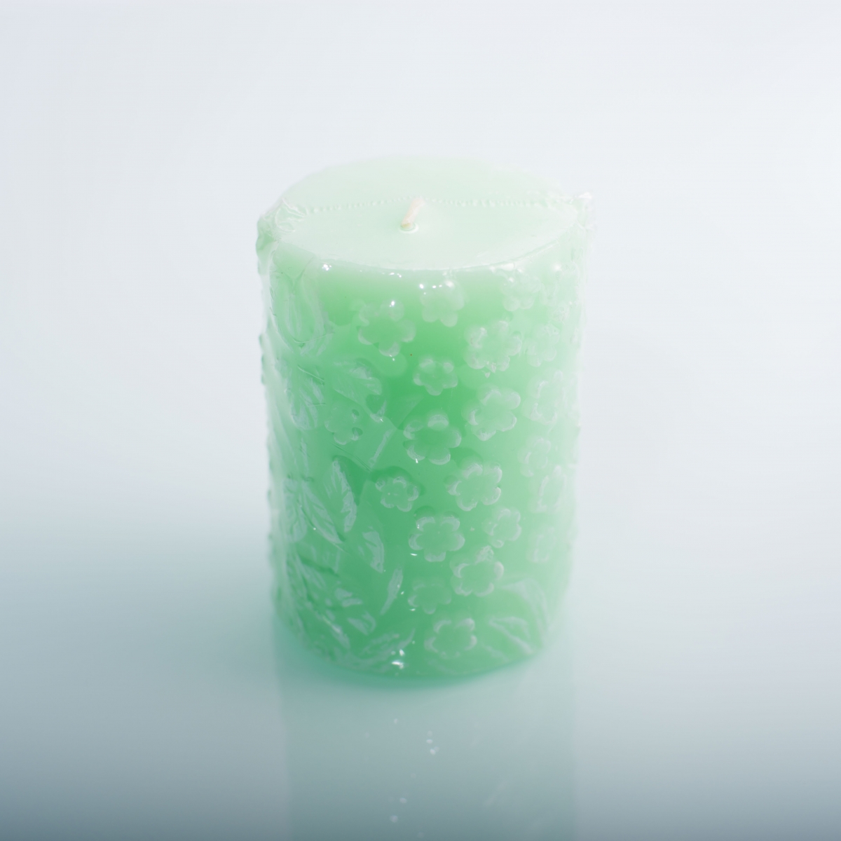 Pillar Candles：Carved Tulip Flower ,Pink ,Green ,Brown Color, Shrink Wrap, China Factory, Best Price, Wholesale-HOWCANDLE-Candles,Scented Candles,Aromatherapy Candles,Soy Candles,Vegan Candles,Jar Candles,Pillar Candles,Candle Gift Sets,Essential Oils,Reed Diffuser,Candle Holder,