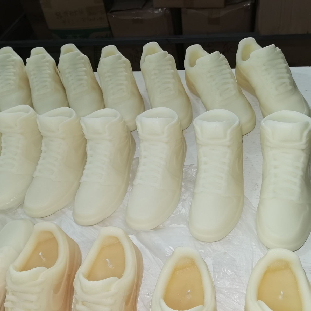 Body Candles：Female Body ,Female Figure , Sculpture Torso ,Beeswax Candles ,China Factory ,Best Price-HOWCANDLE-Candles,Scented Candles,Aromatherapy Candles,Soy Candles,Vegan Candles,Jar Candles,Pillar Candles,Candle Gift Sets,Essential Oils,Reed Diffuser,Candle Holder,