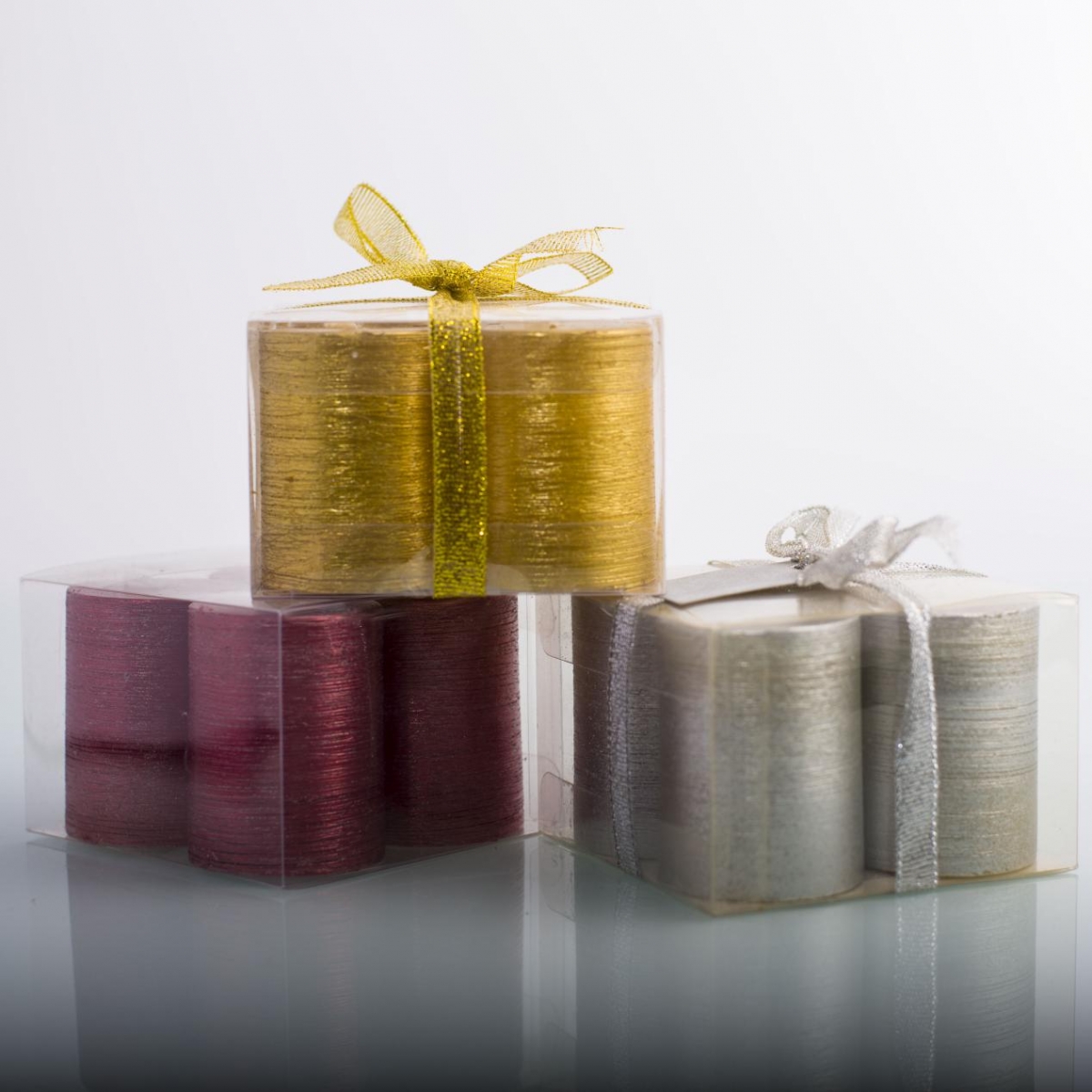 Pillar Candles : Beeswax ,Small Size ,Red ,Gold ,Silver ,Christmas Gift Set ,China Factory ,Cheap Price-HOWCANDLE-Candles,Scented Candles,Aromatherapy Candles,Soy Candles,Vegan Candles,Jar Candles,Pillar Candles,Candle Gift Sets,Essential Oils,Reed Diffuser,Candle Holder,