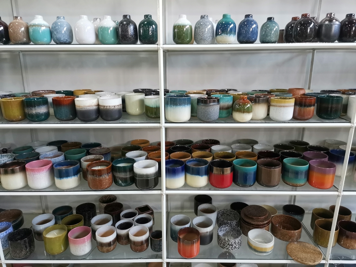 Latte Candles ：Whipped Milk ,Ground Coffee ,Blue Ceramic Mugs ,Soy Wax ,Aromatherapy ,China Factory ,Bargain Price-HOWCANDLE-Candles,Scented Candles,Aromatherapy Candles,Soy Candles,Vegan Candles,Jar Candles,Pillar Candles,Candle Gift Sets,Essential Oils,Reed Diffuser,Candle Holder,