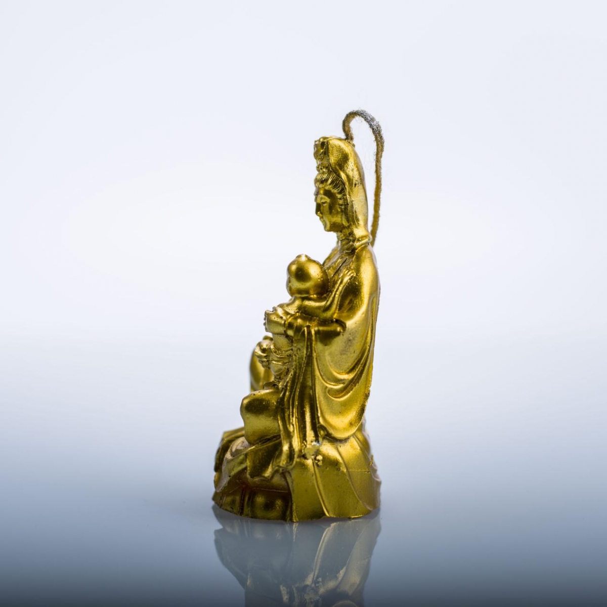 Buddha Candles：Luxury Gold ,Sculpture Art ,Beeswax ,Kwan Yin,Kuan Yin,Buddhism,Religious,China Factory, Price-HOWCANDLE-Candles,Scented Candles,Aromatherapy Candles,Soy Candles,Vegan Candles,Jar Candles,Pillar Candles,Candle Gift Sets,Essential Oils,Reed Diffuser,Candle Holder,