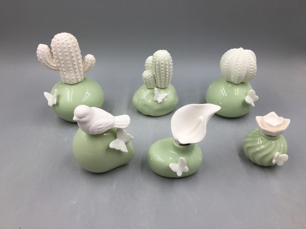 Aroma Diffuser ：Art Ceramic , Bear , Angel , Elephant , Sculpture ,Reed Diffuser Gift Set ,China Factory ,Price-HOWCANDLE-Candles,Scented Candles,Aromatherapy Candles,Soy Candles,Vegan Candles,Jar Candles,Pillar Candles,Candle Gift Sets,Essential Oils,Reed Diffuser,Candle Holder,