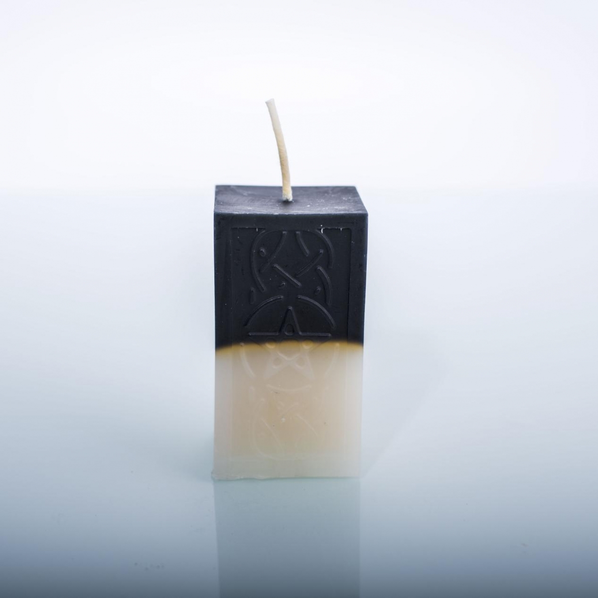 Ritual Candles :Cube Candle , Carved Witchcraft LOGO ,White Black Gradient Color ,China Factory ,Wholesale Price-HOWCANDLE-Candles,Scented Candles,Aromatherapy Candles,Soy Candles,Vegan Candles,Jar Candles,Pillar Candles,Candle Gift Sets,Essential Oils,Reed Diffuser,Candle Holder,