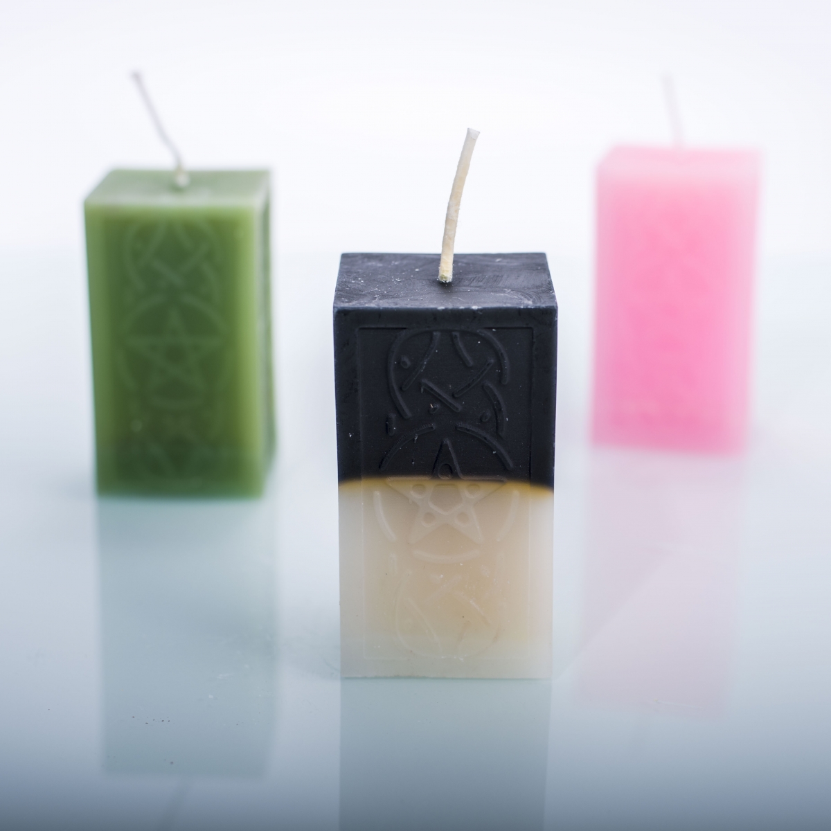Ritual Candles :Cube Candle , Carved Witchcraft LOGO ,White Black Gradient Color ,China Factory ,Wholesale Price-HOWCANDLE-Candles,Scented Candles,Aromatherapy Candles,Soy Candles,Vegan Candles,Jar Candles,Pillar Candles,Candle Gift Sets,Essential Oils,Reed Diffuser,Candle Holder,