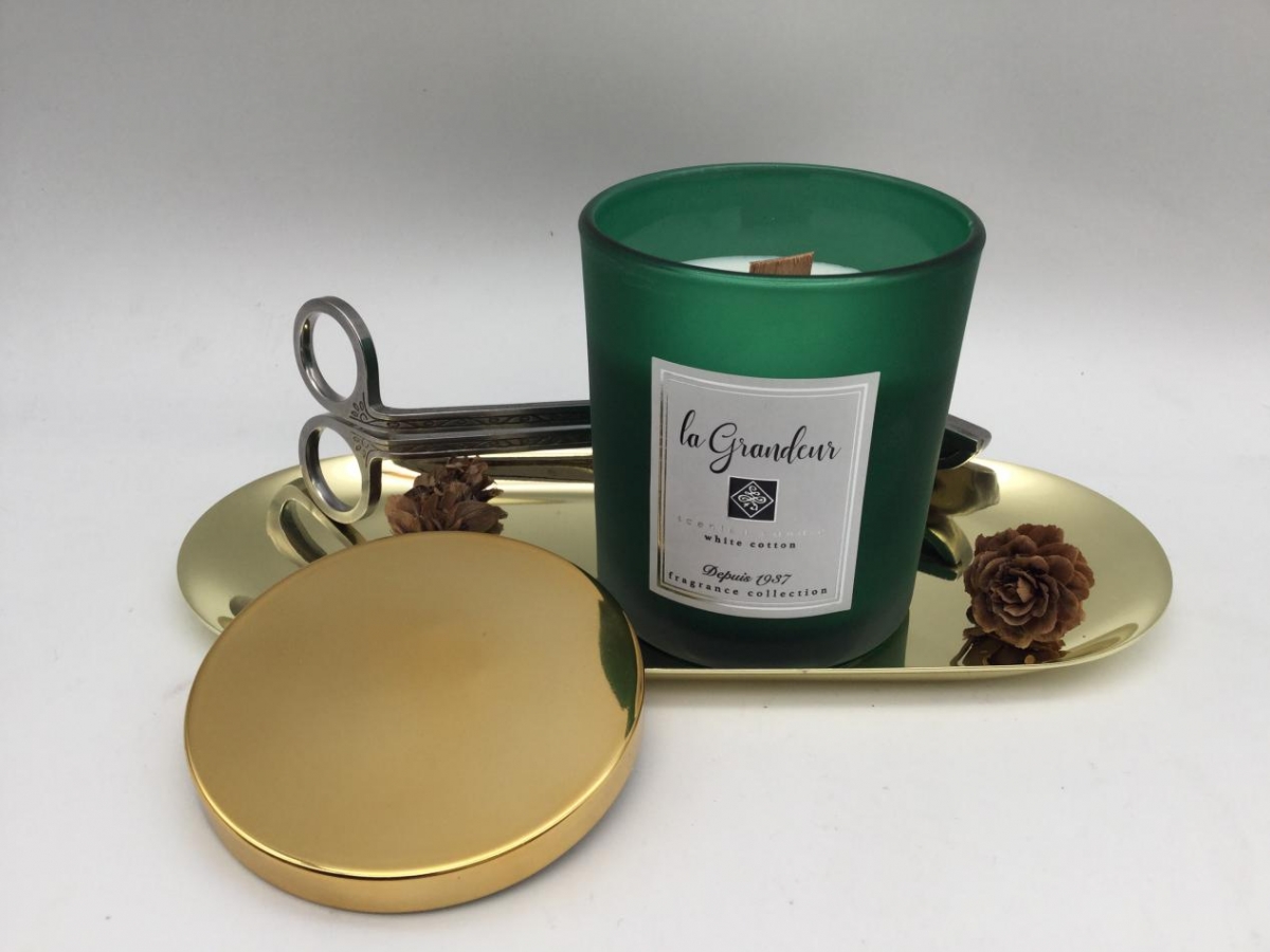 Scented Candles -Matte Green , Candle Jar , Gold Metal Lid , White Cotton Candles, China Factory , Cheap Price-HOWCANDLE-Candles,Scented Candles,Aromatherapy Candles,Soy Candles,Vegan Candles,Jar Candles,Pillar Candles,Candle Gift Sets,Essential Oils,Reed Diffuser,Candle Holder,