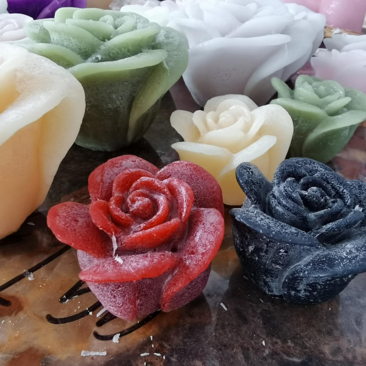 Flower Candles -Natural Fragrance ,Shaped Rose Flower ,Vegan Candles ,China Factory ,Price-HOWCANDLE-Candles,Scented Candles,Aromatherapy Candles,Soy Candles,Vegan Candles,Jar Candles,Pillar Candles,Candle Gift Sets,Essential Oils,Reed Diffuser,Candle Holder,