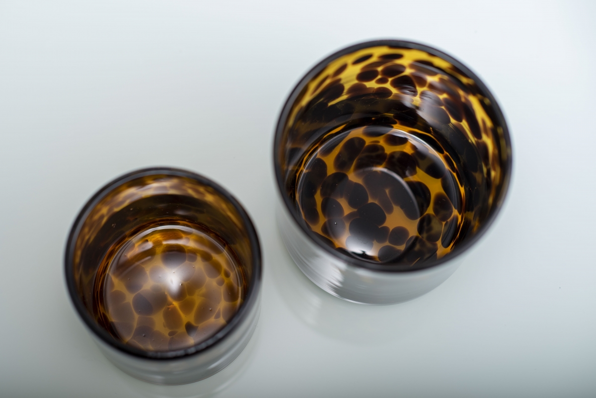 Tortoise Shell Glass Jar ：Handmade Glass Candle Holder ,Amber Candle Jar , Glass Jar ,China Factory , Price-HOWCANDLE-Candles,Scented Candles,Aromatherapy Candles,Soy Candles,Vegan Candles,Jar Candles,Pillar Candles,Candle Gift Sets,Essential Oils,Reed Diffuser,Candle Holder,