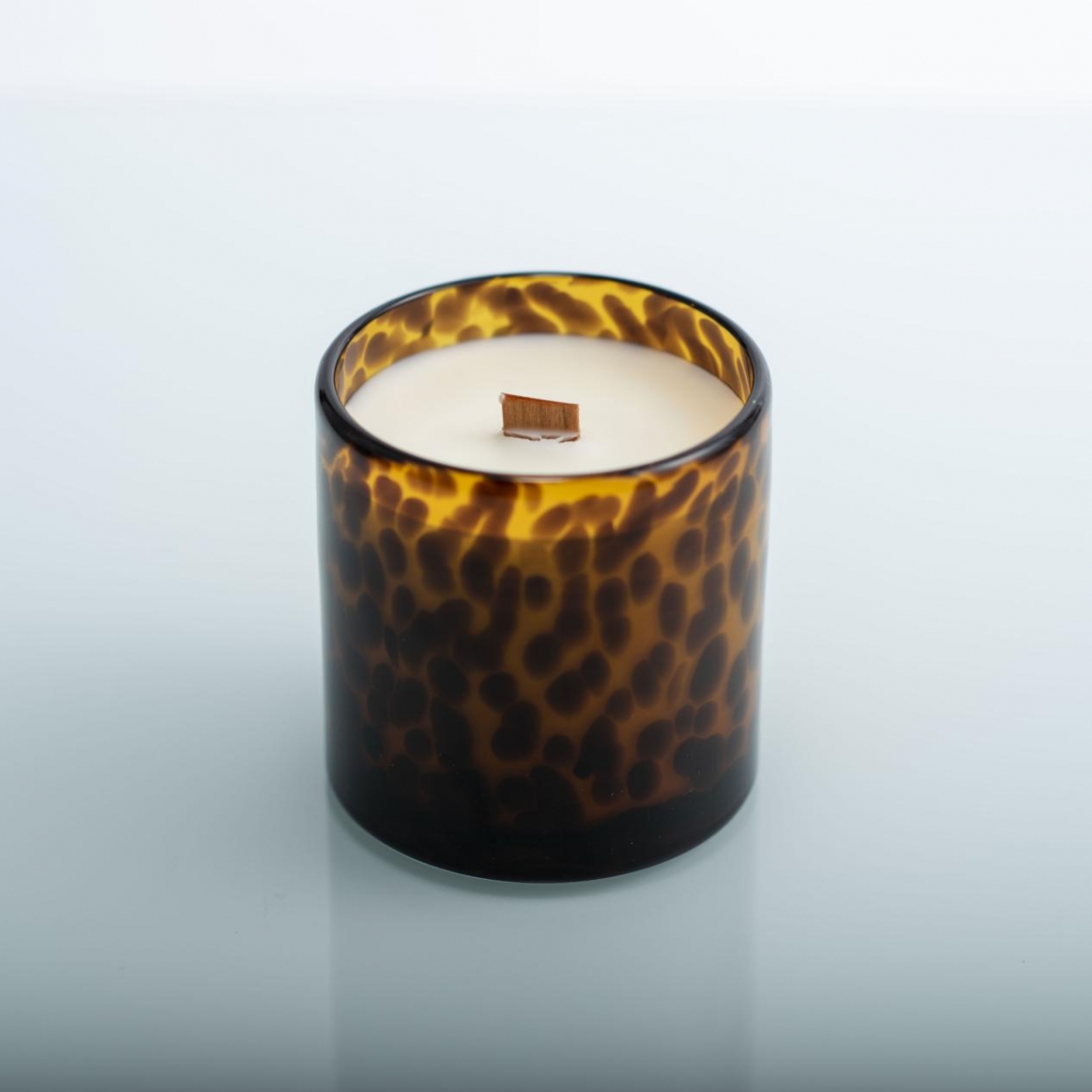 Best Luxury Scented Candles ：Beeswax Candles ,Burberry Brit Man , Perfume Candles ,Tortoise Shell Glaze Scented Candles ,Wooden Wick Candles ,China Factory , Price-HOWCANDLE-Candles,Scented Candles,Aromatherapy Candles,Soy Candles,Vegan Candles,Jar Candles,Pillar Candles,Candle Gift Sets,Essential Oils,Reed Diffuser,Candle Holder,